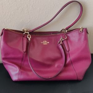 Coach tote handbag with full zip